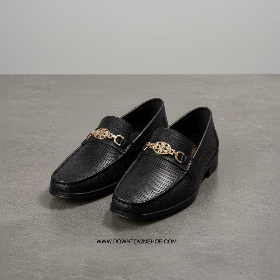 AURA-379